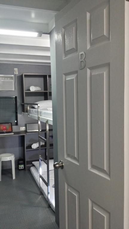 Kuchyň nebo kuchyňský kout v ubytování ERVORUTO HOSTEL 23 Makati