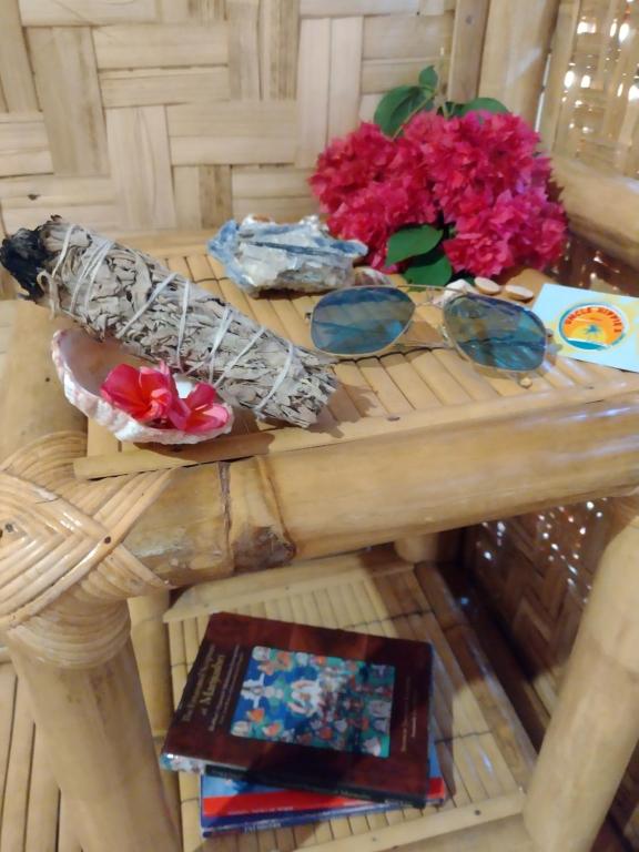 Uncle Hippie's Dream - 10