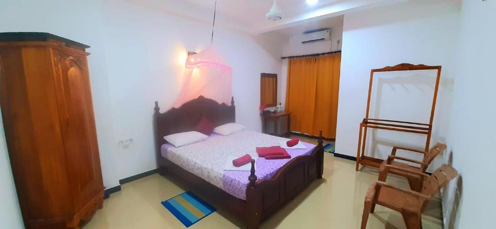 Dream Palace Family Guest House Mirissa , Beach 50m - 7