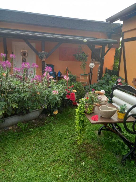 Bungalow Schinderling GM 69816, Klockenhagen (updated prices 2025)