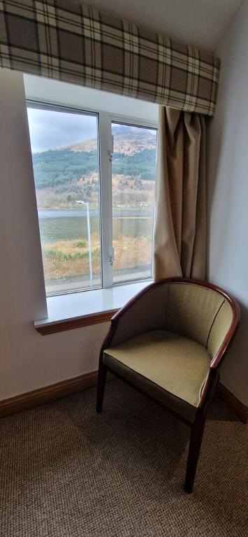 Posezení v ubytování Loch Long Hotel