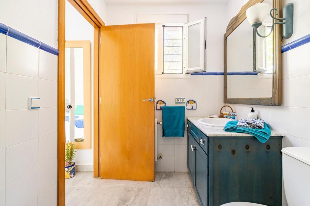 Kuchyň nebo kuchyňský kout v ubytování Casa Islantilla Real