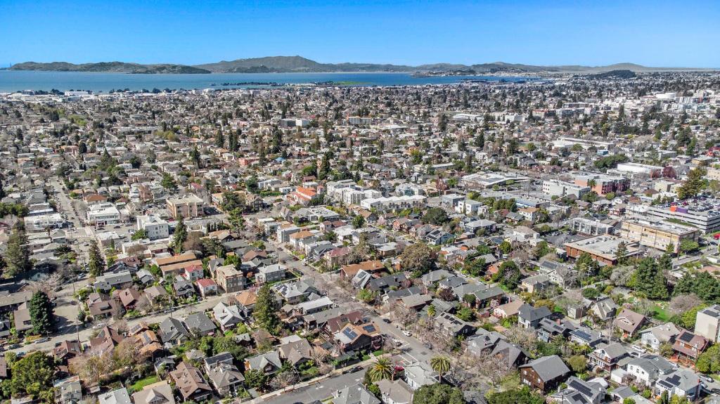 Nespecifikovaný výhled na destinaci Berkeley nebo výhled na město při pohledu z ubytování v soukromí