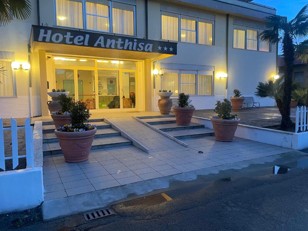 Budova, kde se hotel nachází