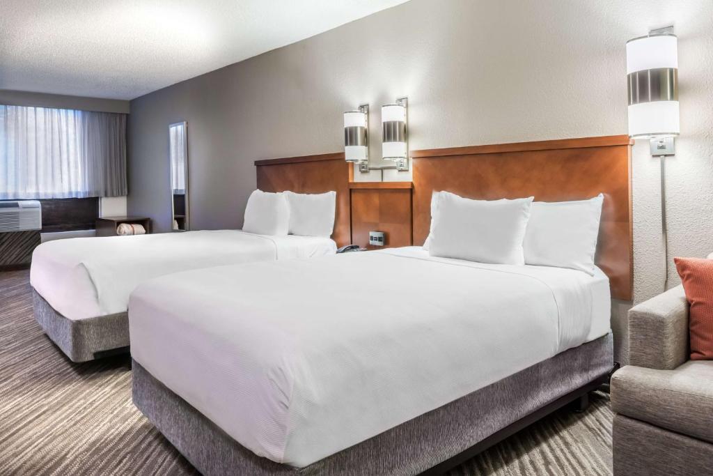 Postel nebo postele na pokoji v ubytování Hyatt Place Ft. Lauderdale/Plantation