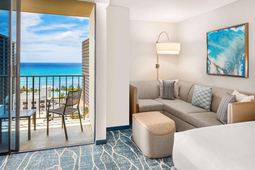 Hyatt Place Waikiki Beach - Specialty King Room Con Divano Letto E Vista Sull'oceano