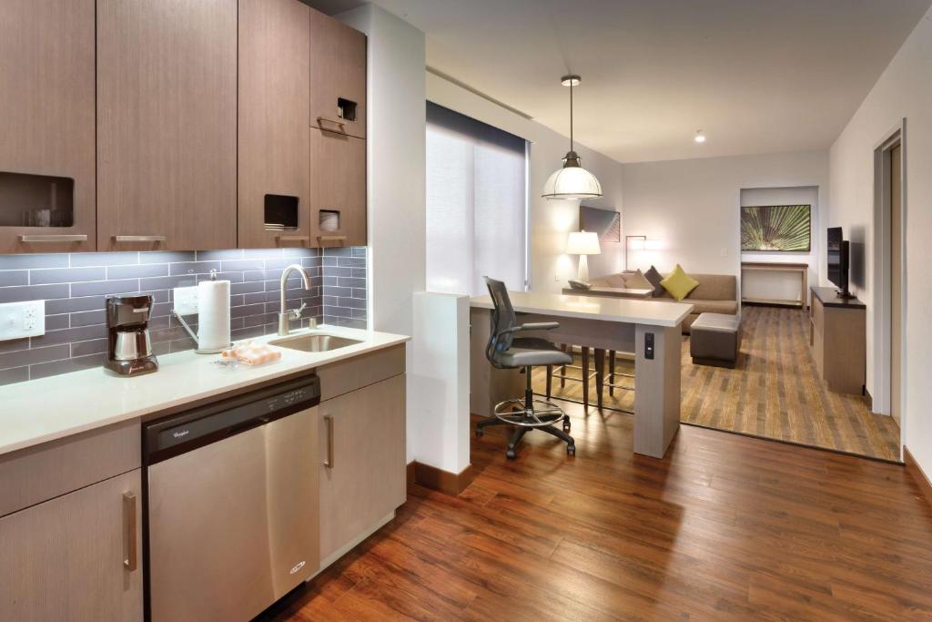 Hyatt House at Anaheim Resort/Convention Center - Specialty One-Bedroom Corner Suite With Two Queen Beds, Sofa Bed And Kitchen