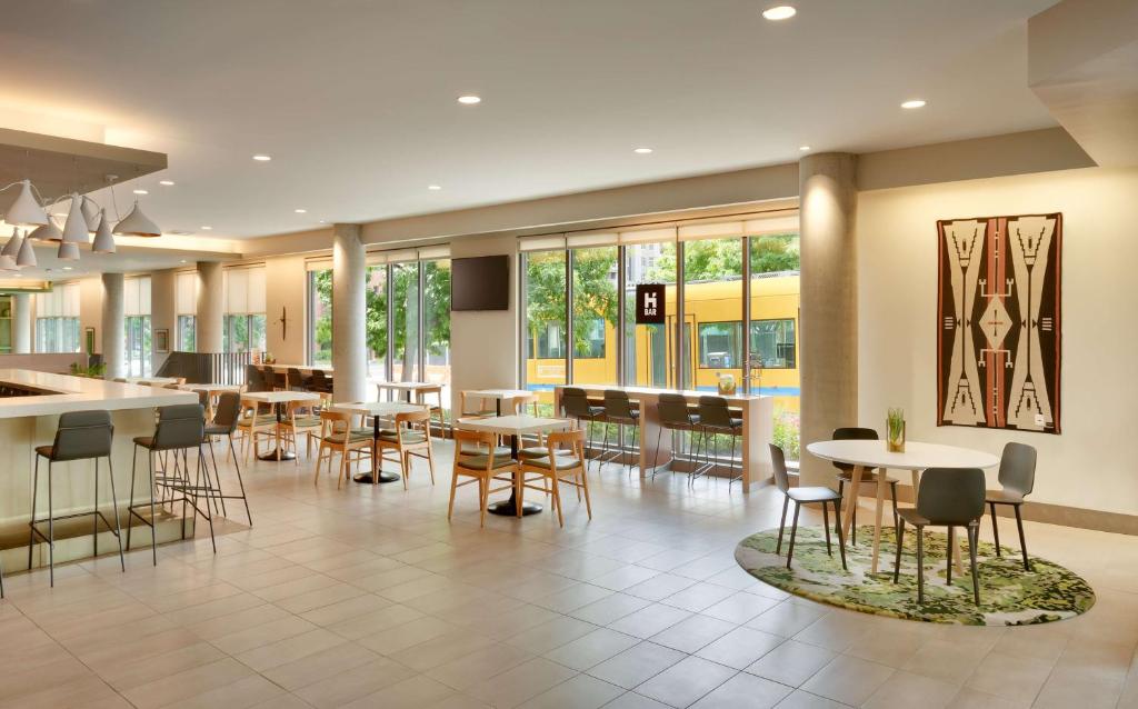 Hyatt House Portland / Downtown photo