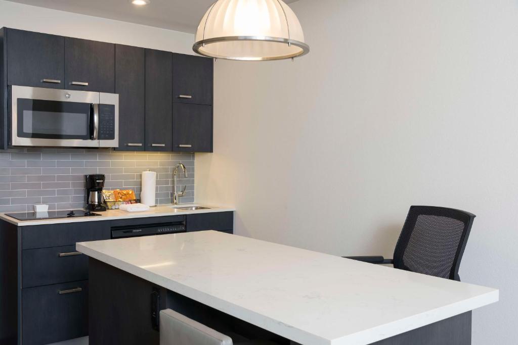 Hyatt House Austin/Downtown - Société De Studio Avec Deux Lits Queen, Canapé-lit Et Cuisine
