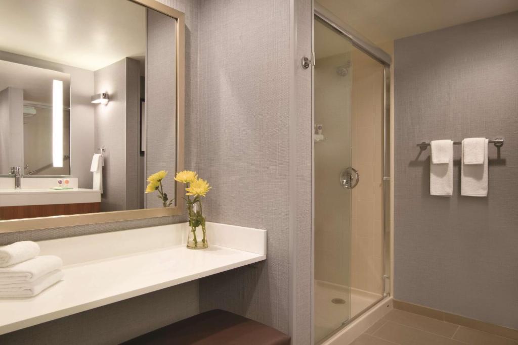 Hyatt Place Chicago O'Hare Airport photo