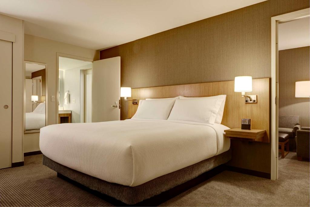 Hyatt Place Madison/Verona photo