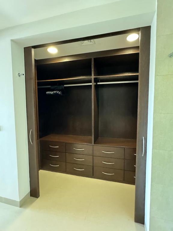 OV Casa Regia 324 N condo