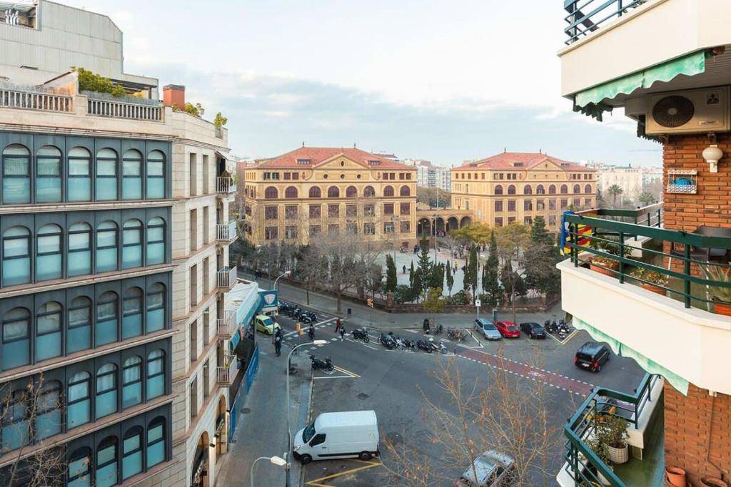 Nespecifikovaný výhled na destinaci Barcelona nebo výhled na město při pohledu z apartmánu