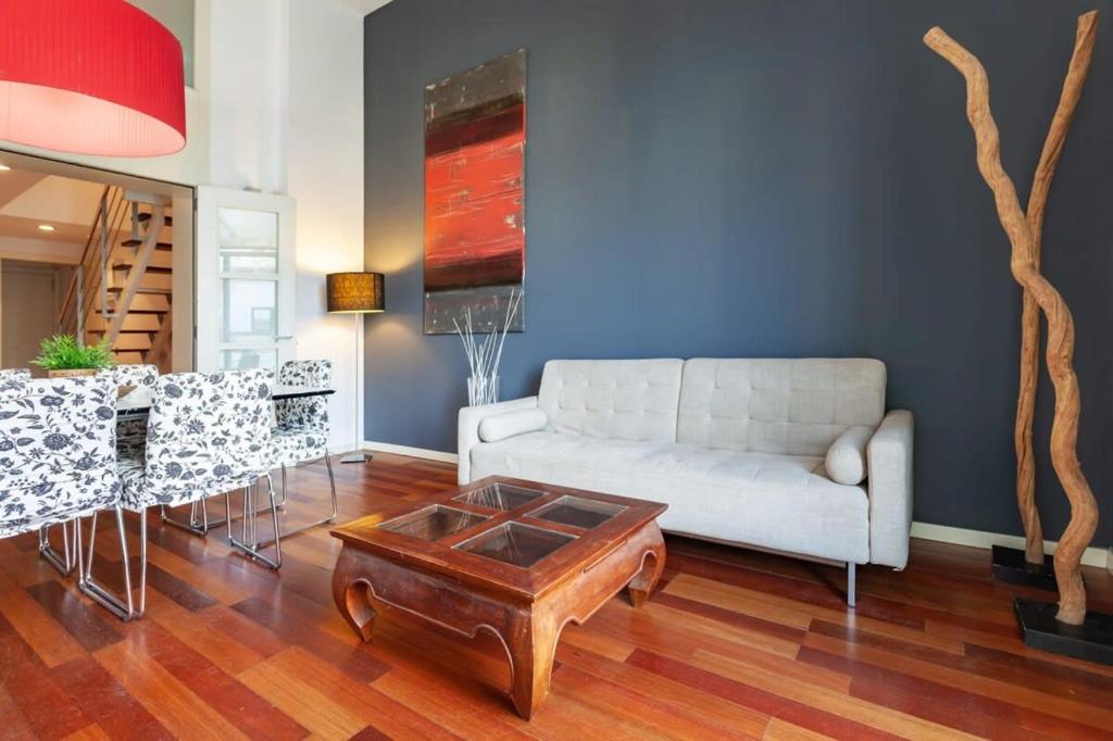 The Collection Barcelona - 3bedroom Duplex with balcony in plaza Cataluña