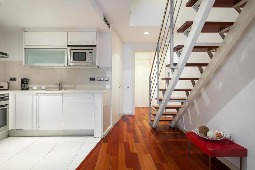 The Collection Barcelona - 3bedroom Duplex with balcony in plaza Cataluña