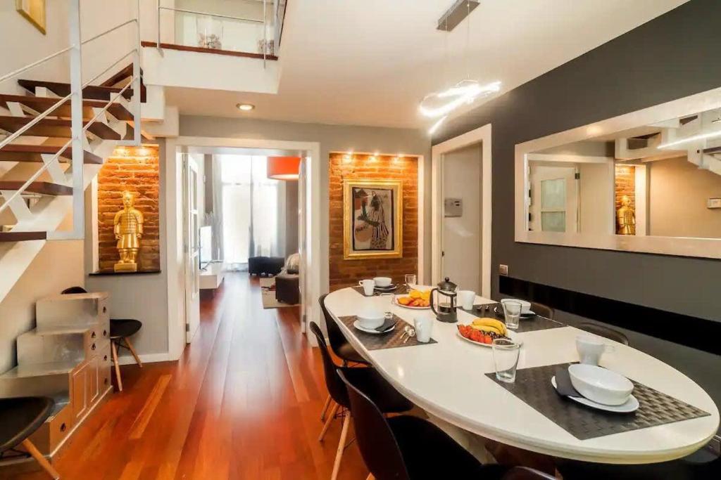 The Collection Barcelona - Luxury Duplex Apartment in the Heart of Barcelona