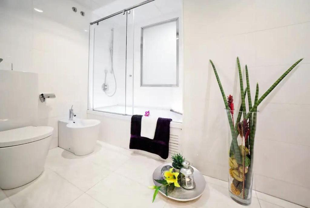Koupelna v ubytování Luxury Duplex Apartment in the Heart of Barcelona