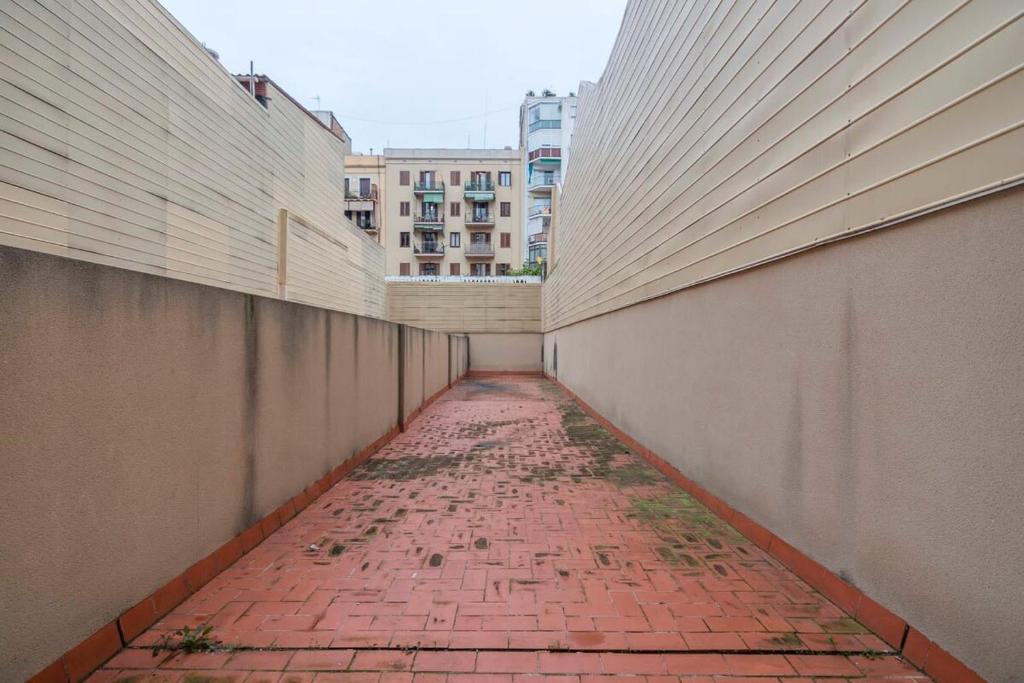 Fotografia z galérie ubytovania Bright and modern Duplex with terrace in Eixample district P1 v destinácii Barcelona