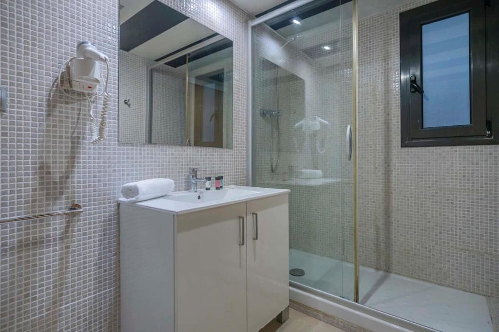 Kúpeľňa v ubytovaní Modern and bright apartment in Eixample 5-2
