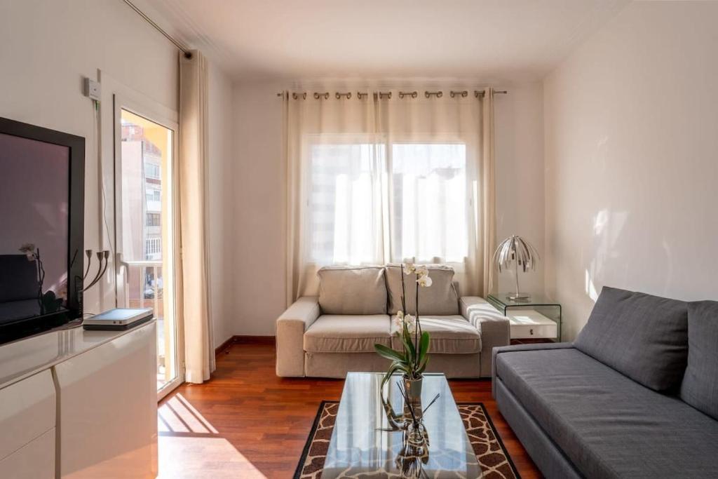 The Collection Barcelona - Modern 4BD in Example next to Paseo de Gracia