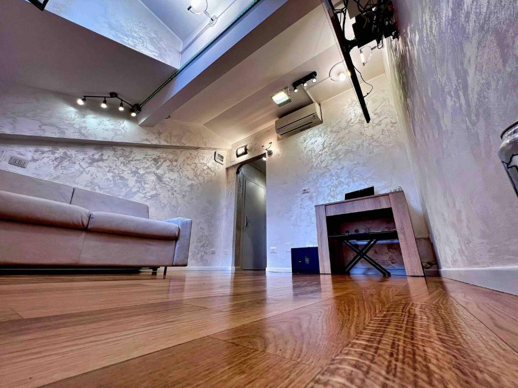 Brera Smart Attic with Self Check-in near Porta Garibaldi