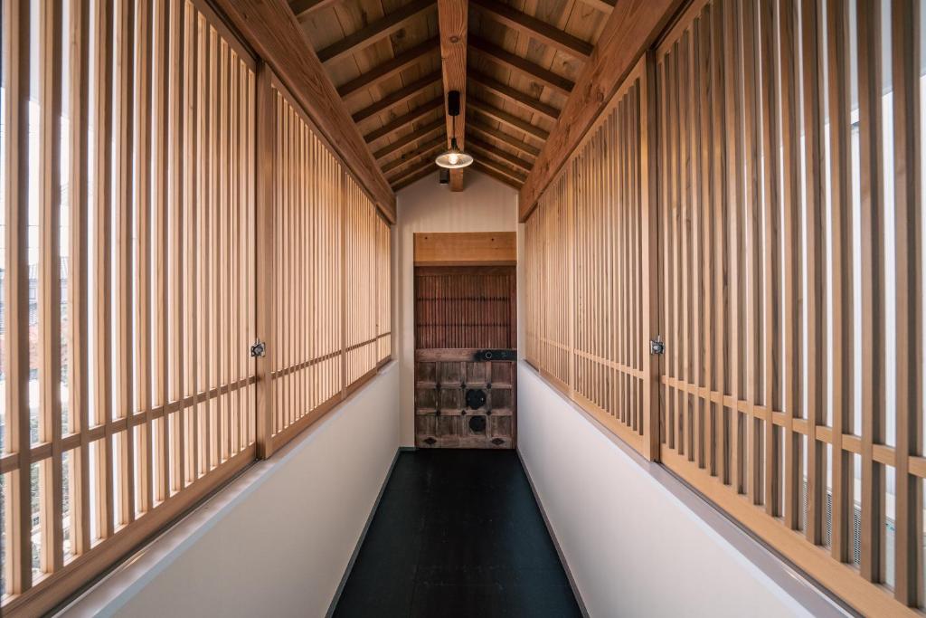 Fotografie z fotogalerie ubytování 宿と古道具 iyooo v destinaci Nanao
