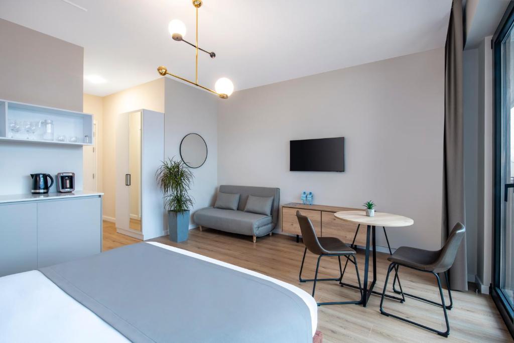 STEPS Batumi Hotel & Suites - Standard Triple Studio
