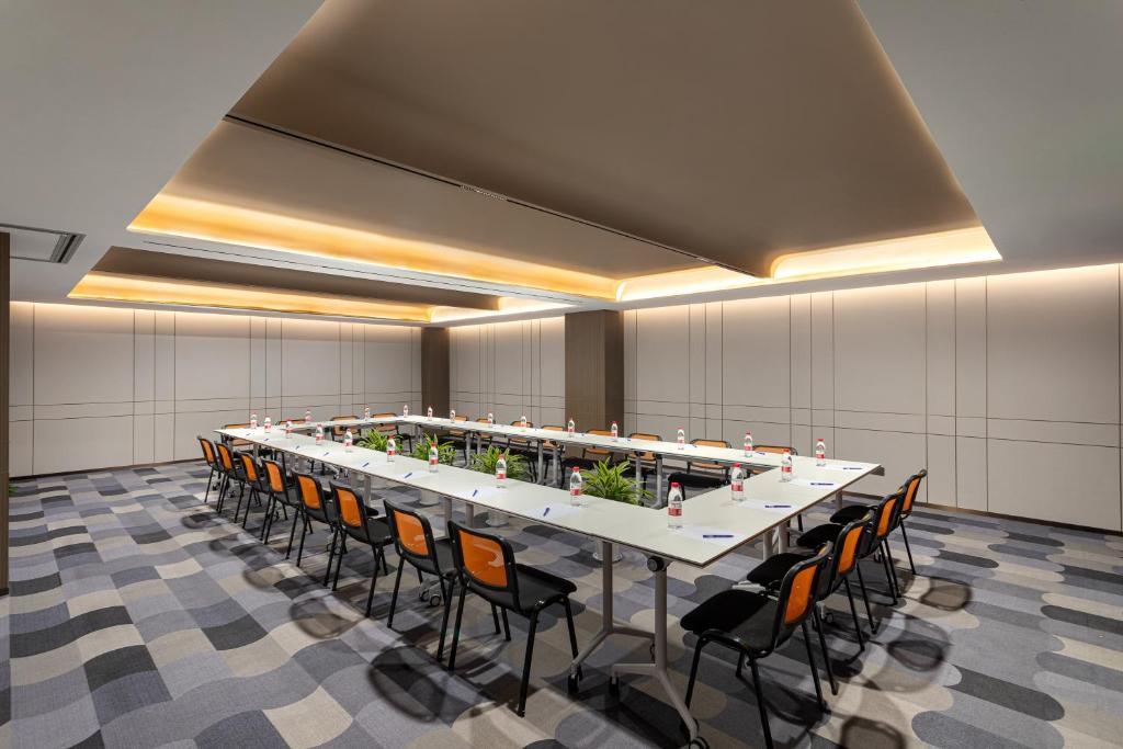 Konferenční prostory v ubytování Holiday Inn Express Shanghai Gumei by IHG