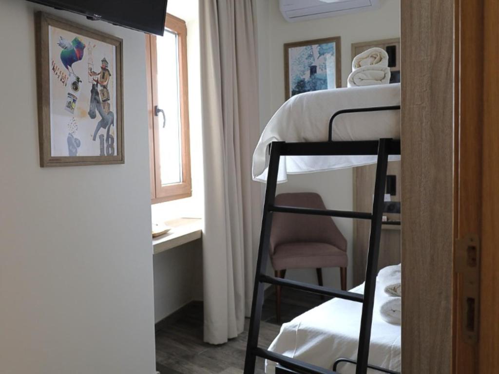 Hospedium DLJ Hostal Temático Desde La Judería - Habitación Doble Económica