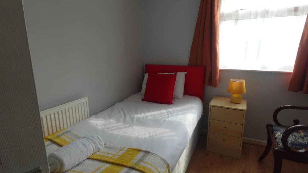 Chelsea House-Huku Kwetu Dunstable-3 Bedroom House - 三居室房屋