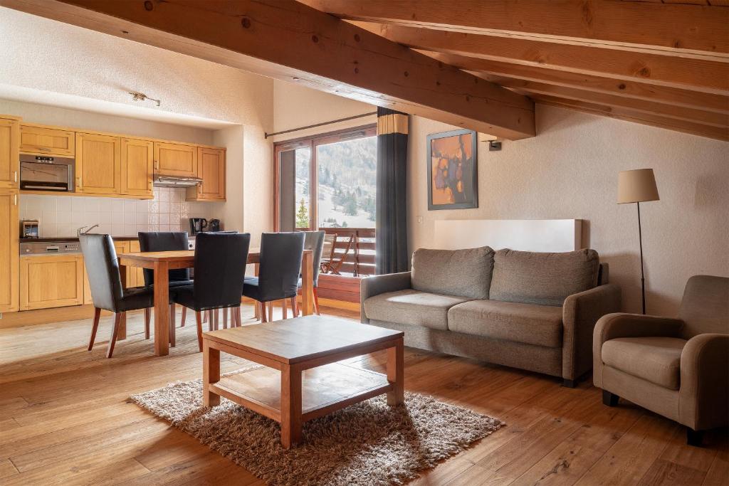 Dormio Resort Les Portes du Mont Blanc - 两卧室顶层公寓（最多入住 6 人）