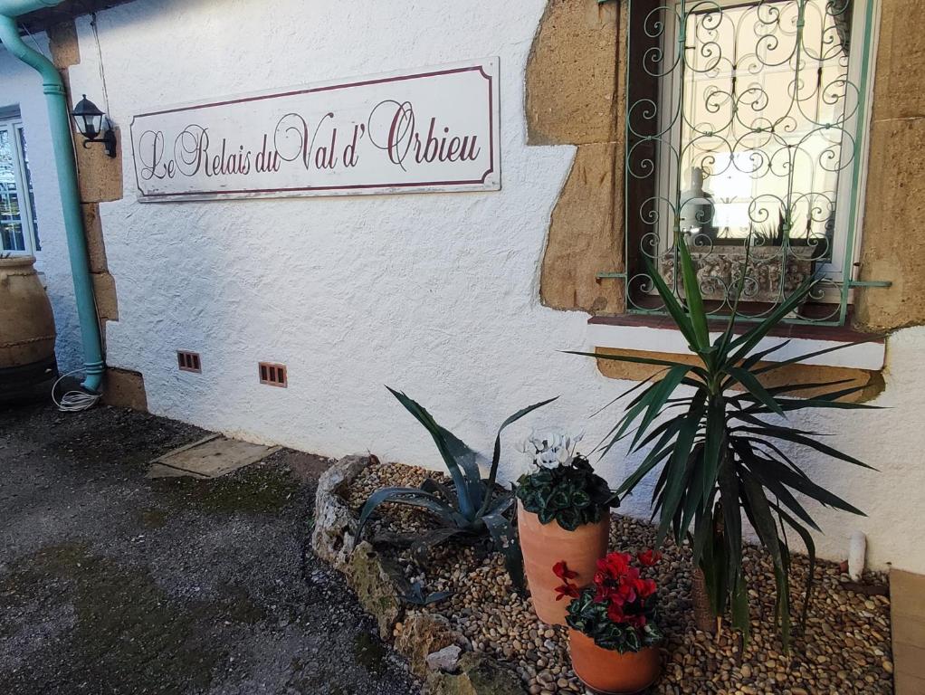 Fotografie z fotogalerie ubytování Hôtel et Appart'Hôtel Le Relais Du Val D'Orbieu v destinaci Ornaisons