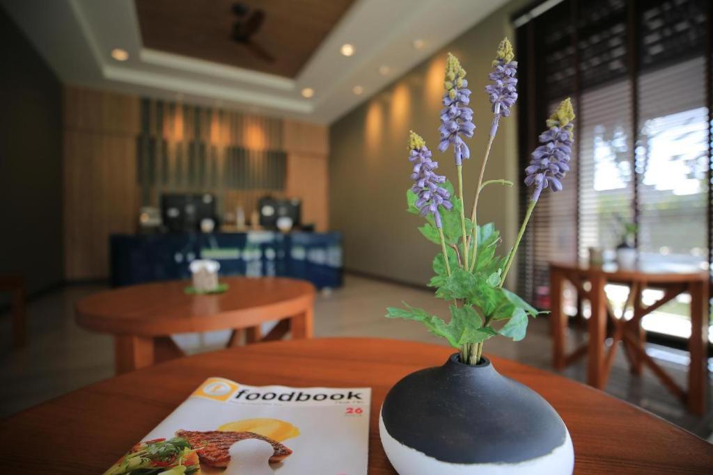 Posezení v ubytování De Chaochom Hua Hin