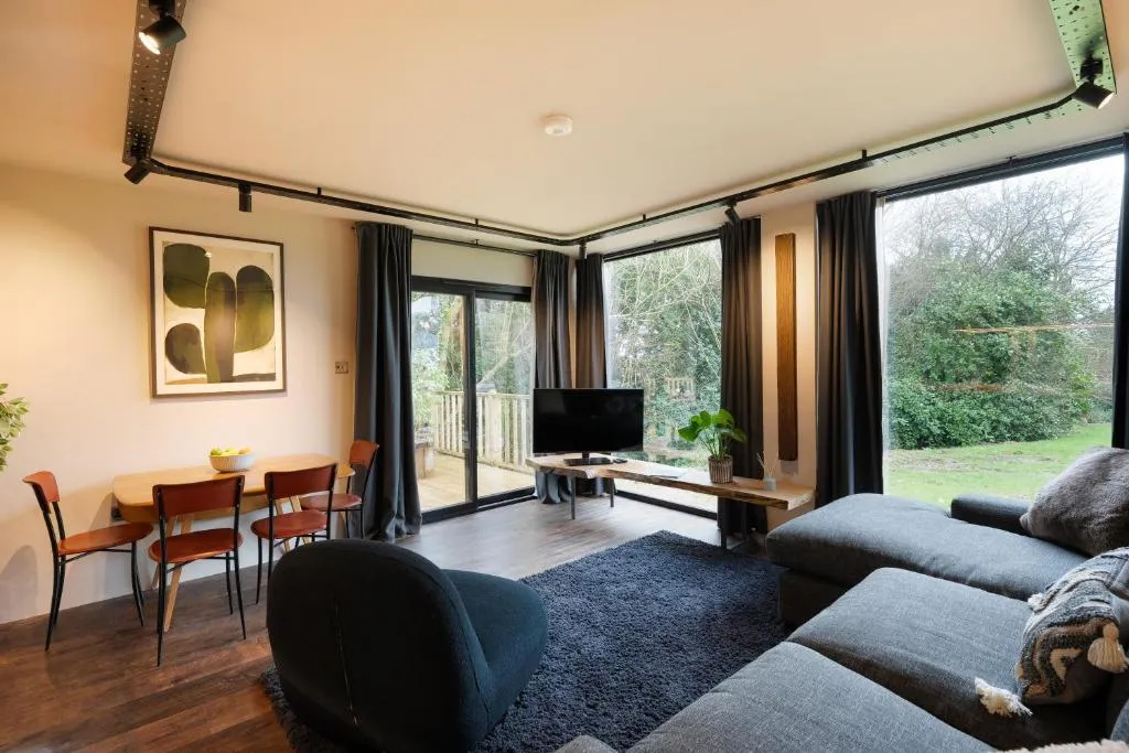 Luxury Container Lodge