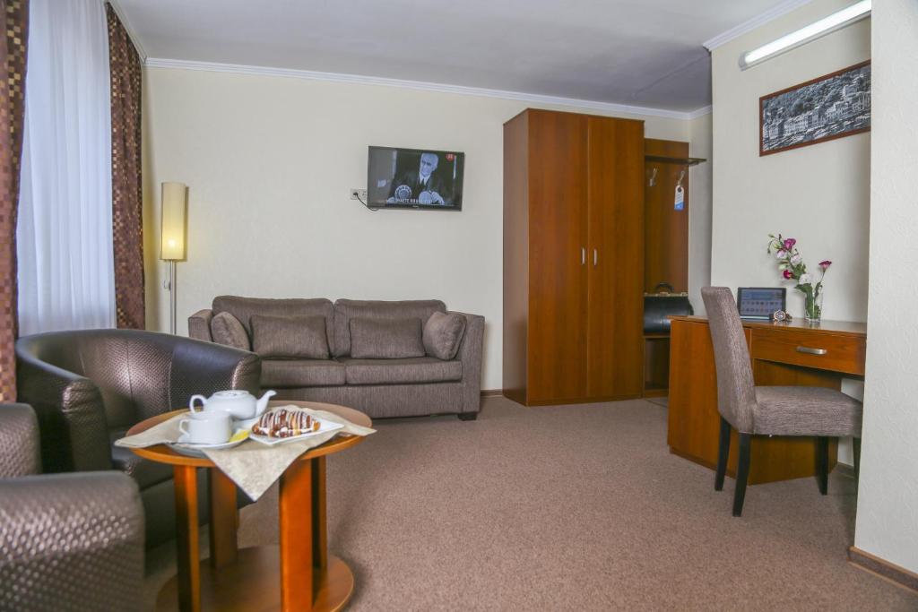 Dnepropetrovsk Hotel - Junior Suite