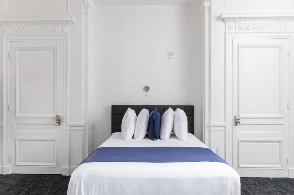 Stylish Studio in Historic Boston - Unit #204 photo