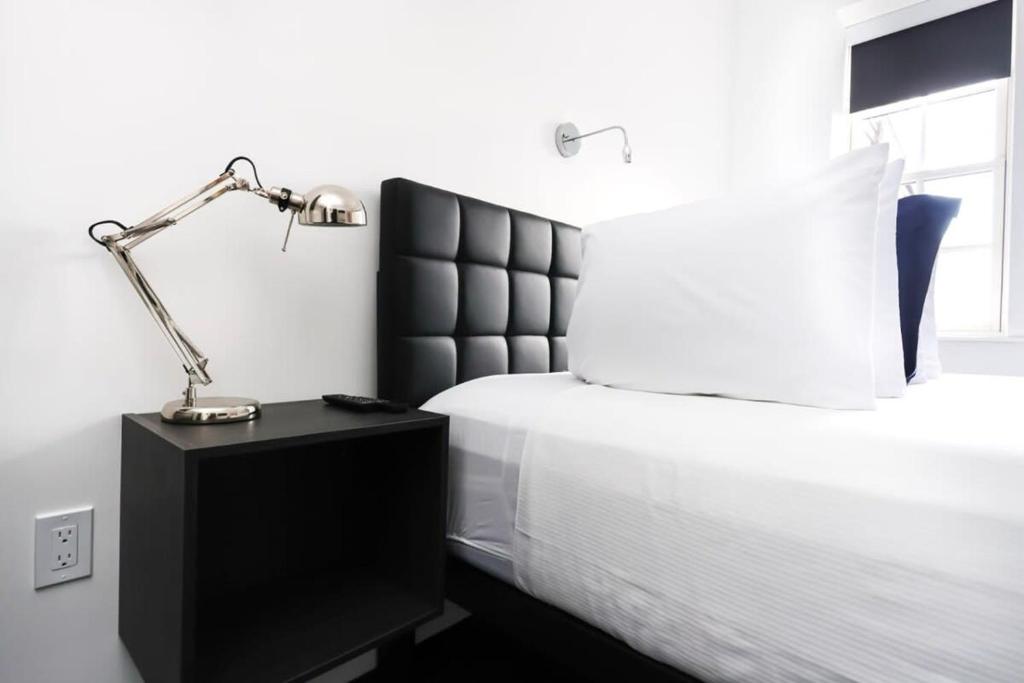 Stylish Studio in Historic Boston - Unit #406 photo