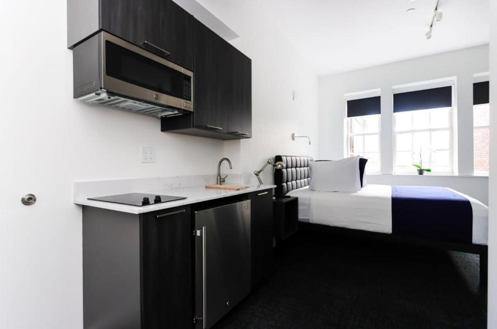 Stylish Studio in Historic Boston - Unit #406 photo