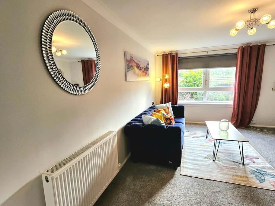 Lovely 3 bedroom Apartment By Sensational Stay Short Lets & Service Accommodation with 6 beds - Appartamento Con 3 Camere Da Letto