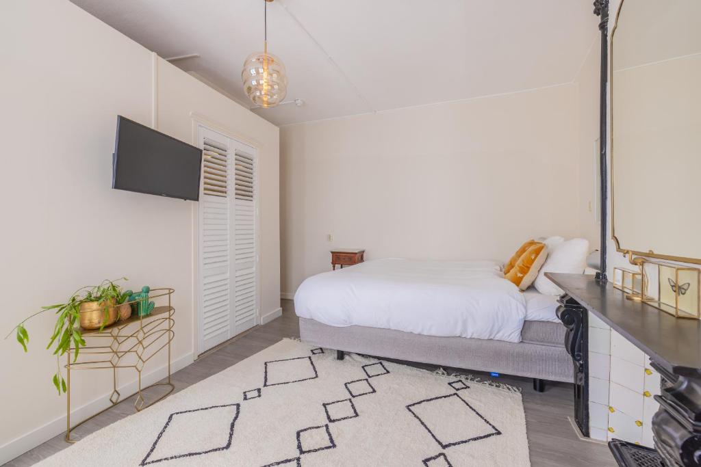 Postel nebo postele na pokoji v ubytování LOT Hotel