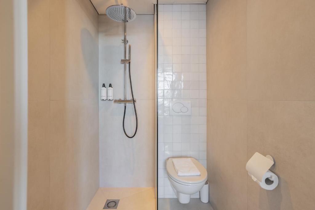 Een badkamer bij City Hotel Rembrandt