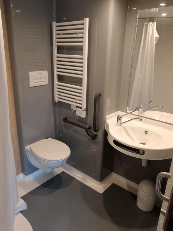Terres de France - Le Domaine du Moulin Neuf - Cottage 2 Chambres Accessible - 4 Personnes