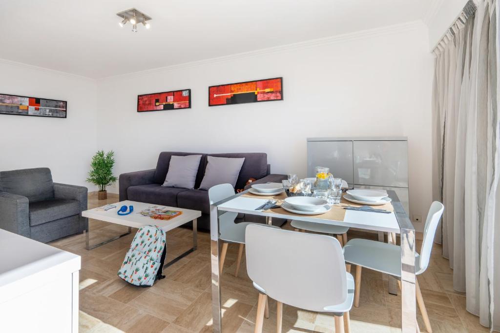 Nemea Appart Hotel Le Lido Cagnes sur Mer - 海の景色を望むアパート