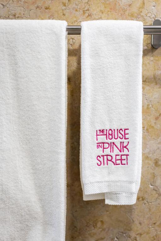 The House on the Pink Street in Lisbon - 14