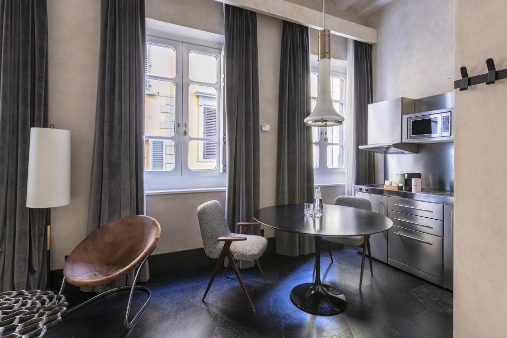 Numa Florence Palazzo Moro - Resim 15
