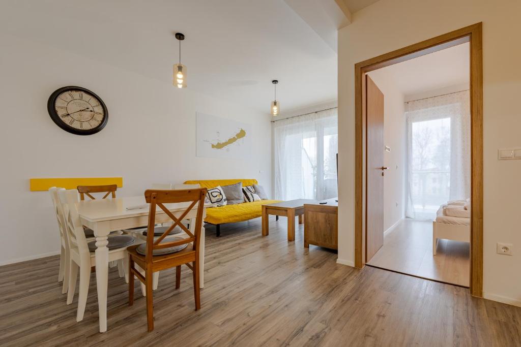Posedenie v ubytovaní Casa Mimoza Apartman By BLTN Balatonföldvár