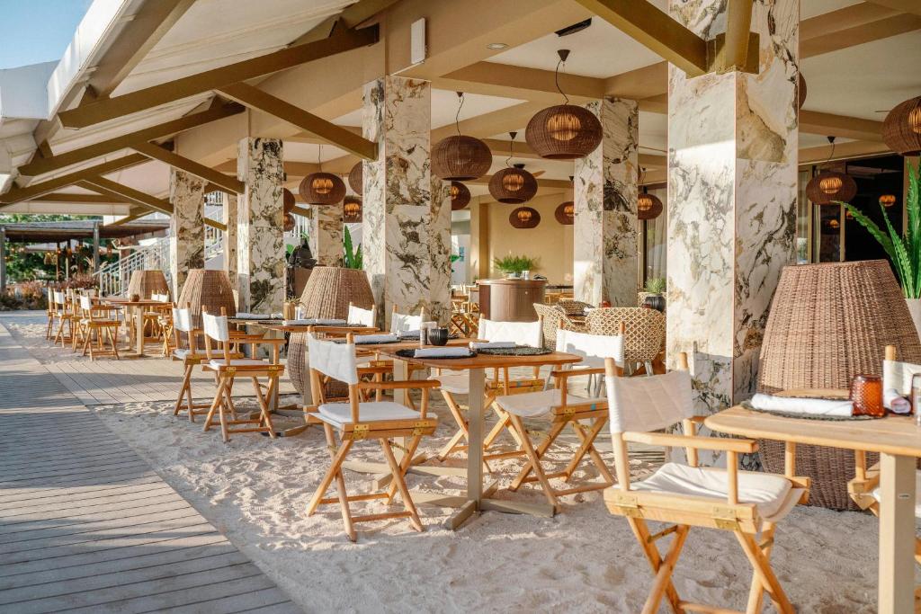 Εστιατόριο ή άλλο μέρος για φαγητό στο Papagayo Beach Hotel