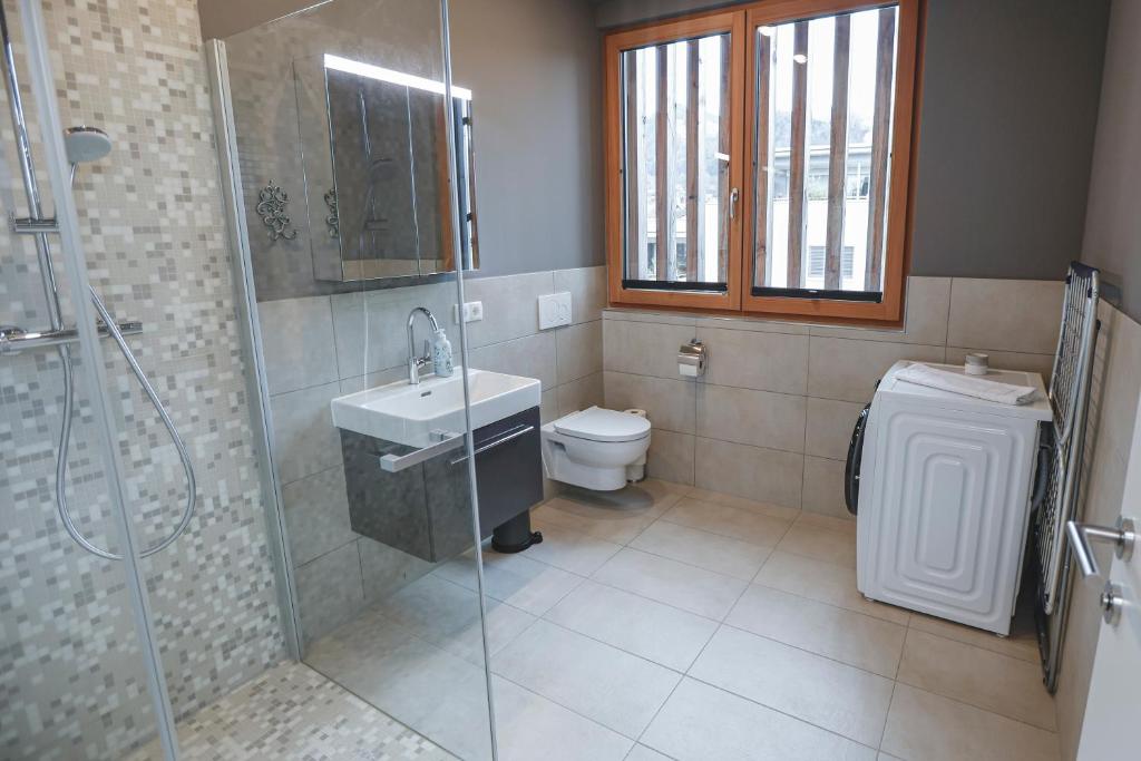 Koupelna v ubytování Penthousewohnung mit Bergblick - klimatisiert