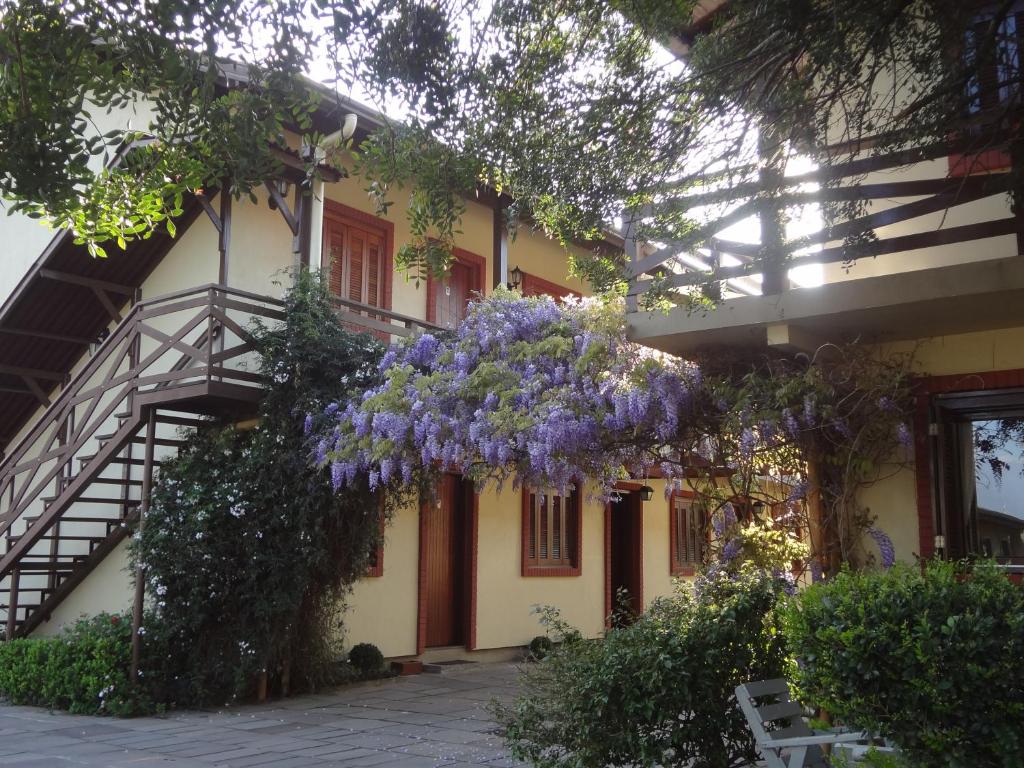 Pousada Floratta Nossa Casa  Pousada Floratta Nossa Casa