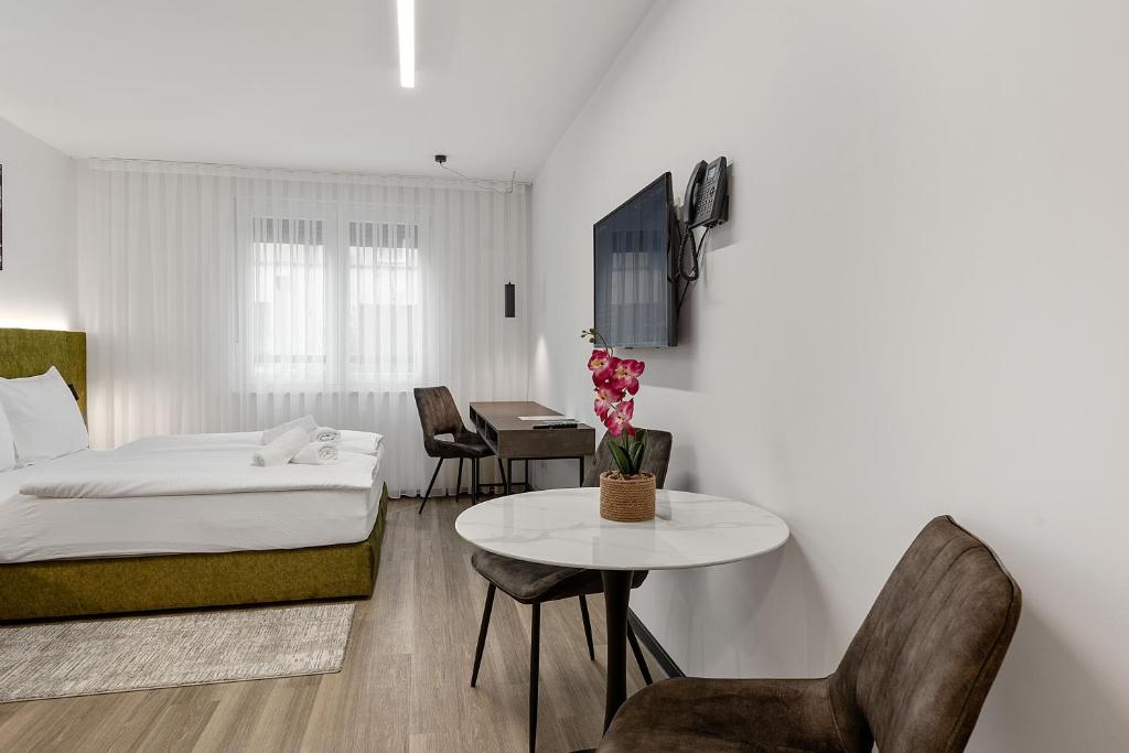 Studio Apartments Lenuzzi Zagreb - 2
